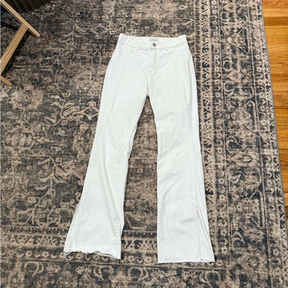 Lola Jeans High-Rise Flare Jeans in White size 28 - Picture 1 of 8